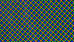 OLED ekran, her biri bir kırmızı, bir mavi ve bir yeşil ışık yayan diyottan oluşan bir RG/BG alt piksel matrisine dayanmaktadır