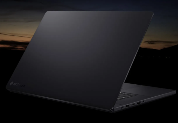 Asus ProArt 16 arka görünümü