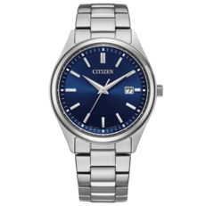 BM1350-54L, aynı 38 mm paslanmaz çelik kasasını ve Eco-Drive güneş enerjili mekanizmasını korurken, mavi güneş ışını desenli kadranıyla dikkat çekiyor.