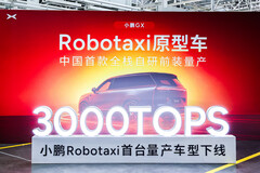 Xpeng'in ilk seri üretim otonom L4 robotaksisi, GX SUV amiral gemisini temel alıyor ve yerleşik devasa bilgi işlem gücü sayesinde tamamen LiDAR veya HD haritalar olmadan çalışıyor