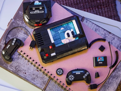 Resimde görülen Lego Sega Genesis seti