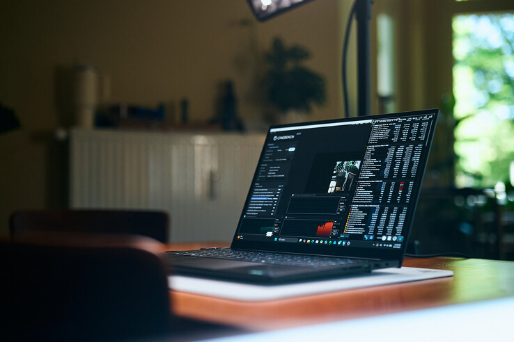 Panther Lake'i test ediyoruz: Cinebench 2024 çalıştıran Razer Blade 16