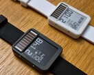 LightInk açıkça görülebilen bir güneş paneline sahiptir