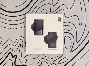 Status Pro X kablosuz kulaklıklar için perakende ambalaj.