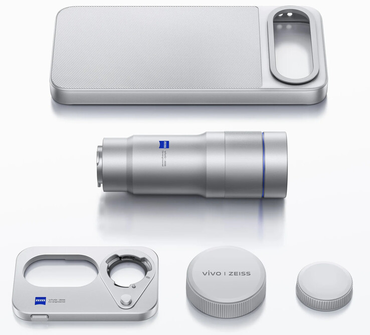 X300 FE'nin Telefoto Genişletici Kiti, telefoto dönüştürücünün kendisi ile birlikte özel bir kılıf ve lens kapağı içerir.