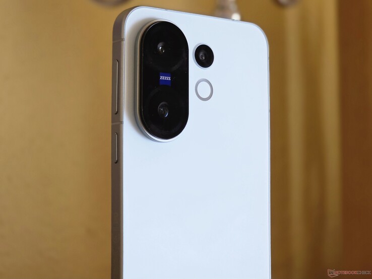 Vivo X200 FE akıllı telefon incelemesi (görsel kaynağı: Marcus Herbrich)