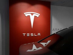 Tesla'nın Otopilot işlevinin bu kazada herhangi bir kusuru olmadığı görülüyor.