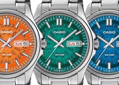 Turuncu, turkuaz ve parlak mavi renklerdeki üç adet Casio MTP-E740 saat, altındaki gün ve tarih çarklarını gösteren yarı saydam kadranlarıyla yan yana gösterilmiştir.