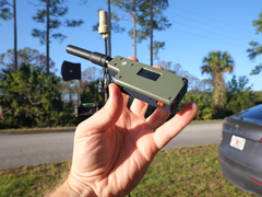 YouTuber, farklı şehirler arasında bağlantı kurmak için LoRa düğümlerini (resimde) kullandı.