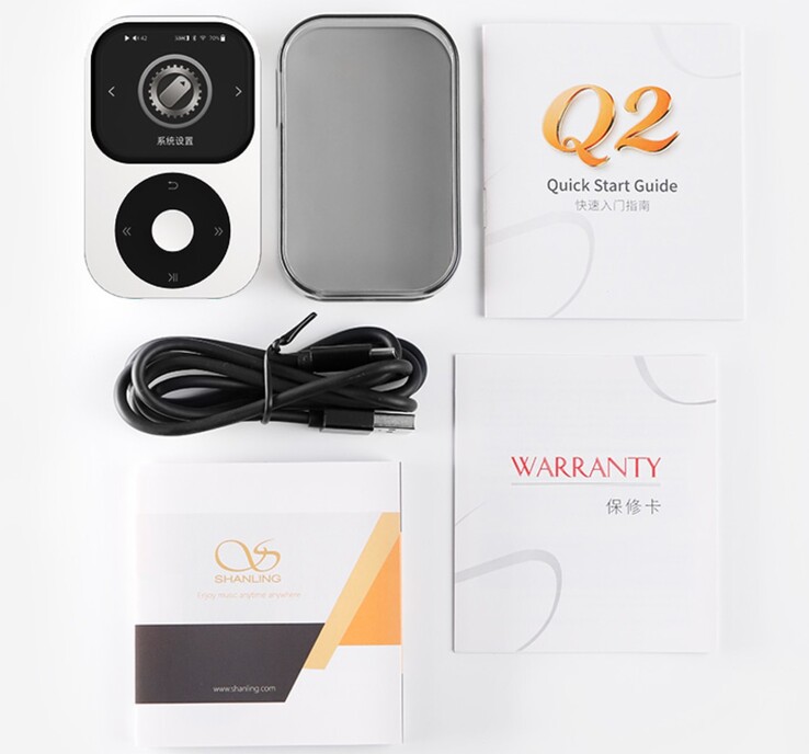 Shanling Q2 DAP, bir kılıf, USB kablosu ve kullanım kılavuzu ile birlikte gönderilir.
