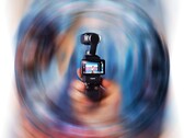 Insta360 Luna Ultra, DJI Osmo Pocket 4'ün tacı için geliyor (Pocket 3 resimde).