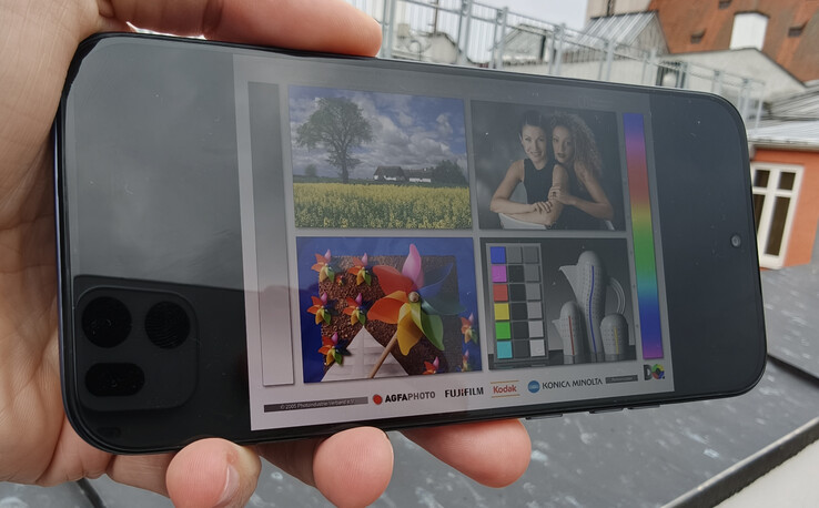 Dış mekan kullanımı: Motorola Moto G67