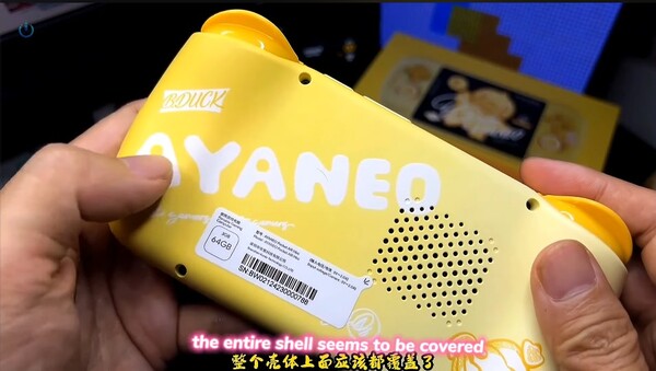 Ayaneo Pocket Air Mini B.Duck Edition 3GB RAM ve 64GB depolama alanına sahiptir.