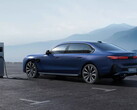 Şarj istasyonunda E-BMW