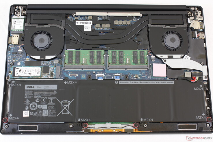 XPS 15 7590 for comparison. Note that WLAN is upgradeable on the older model