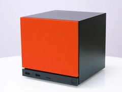 Valve Steam Machine, değiştirilebilir ön panelleri desteklemektedir.