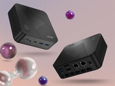 Ryzen AI 9 465 işlemcili Revo Box, şık siyah bir kasaya sahip. Görselde: mini PC'yi farklı açılardan gösteren bir tanıtım fotoğrafı.