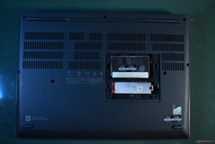 Lenovo ThinkPad P16 Gen 2: Servis kapağı çıkarıldı