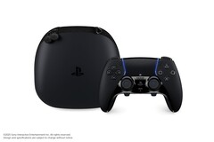 Resimde Sony'nin DualSense Edge kumandası görülüyor