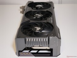 TUF Gaming GeForce RTX 4070 Ti Super, stres altında düşük fan gürültüsü profiline sahiptir