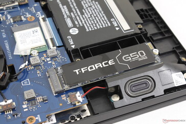 Isı dağıtıcısı çıkarılmış T-Force SSD