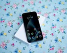 Motorola Moto G87, her zaman olumlu olmayan çok parlak bir AMOLED'e sahiptir.
