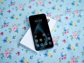 Motorola Moto G87, her zaman olumlu olmayan çok parlak bir AMOLED'e sahiptir.