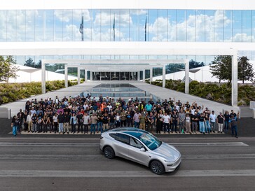 Giga Texas’ta Model Y L üretimi