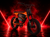 Juiced Scrambler Hardtail çift akülü modeli, 120 mil (200 km) menzile kadar ulaşır.