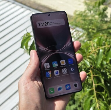 Vivo X200 Ultra akıllı telefon ekran parlaklığımız
