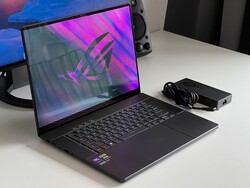 Asus ROG Zephyrus G16 2024 incelemesi. Test cihazı Asus Almanya tarafından sağlanmıştır.