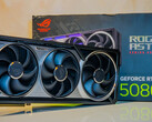 Asus ROG Astral GeForce RTX 5080 OC incelemede
