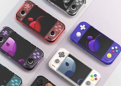 Retroid Pocket Nova, yarı saydam ve düz renk seçenekleriyle satışa sunulacak.