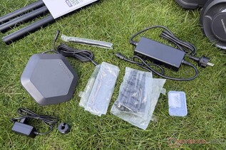 İki karton kutunun içindekiler