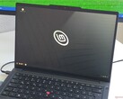 Lenovo ThinkPad T14 Gen 7, Linux Mint çalıştırıyor.