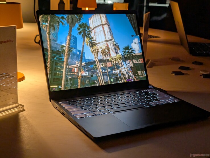 Panther Lake X7, Cyberpunk 2077 gibi modern oyunları 1080p ve 60 FPS'de çalıştırabilen çok güçlü bir iGPU'ya sahiptir