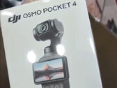 Osmo Pocket 4 ayrıca döner bir vizöre sahiptir.