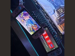 Yan yana duran iki adet Nintendo Switch 2 konsolunun resmi