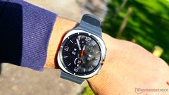 En son sızan bilgilere göre, Samsung Galaxy Watch Ultra 2, nihayetinde piyasaya hiç sürülmeyen Galaxy Watch 9 Classic modelinin tarzını bir ölçüde yansıtan yeni bir tasarıma sahip.