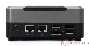 Arka panel: Şebeke bağlantısı (19 V; 5 A), LAN (2.5G), LAN (1.0G), HDMI 2.1, DP1.4 (4K@144Hz), 2x USB 2.0