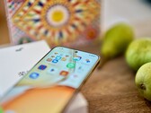 Honor X80 Pro Max parlak, dayanıklı ve aynı zamanda ofis kullanımına da uygundur.