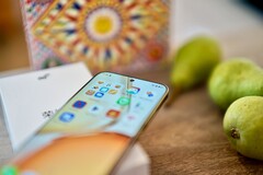Honor X80 Pro Max parlak, dayanıklı ve aynı zamanda ofis kullanımına da uygundur.