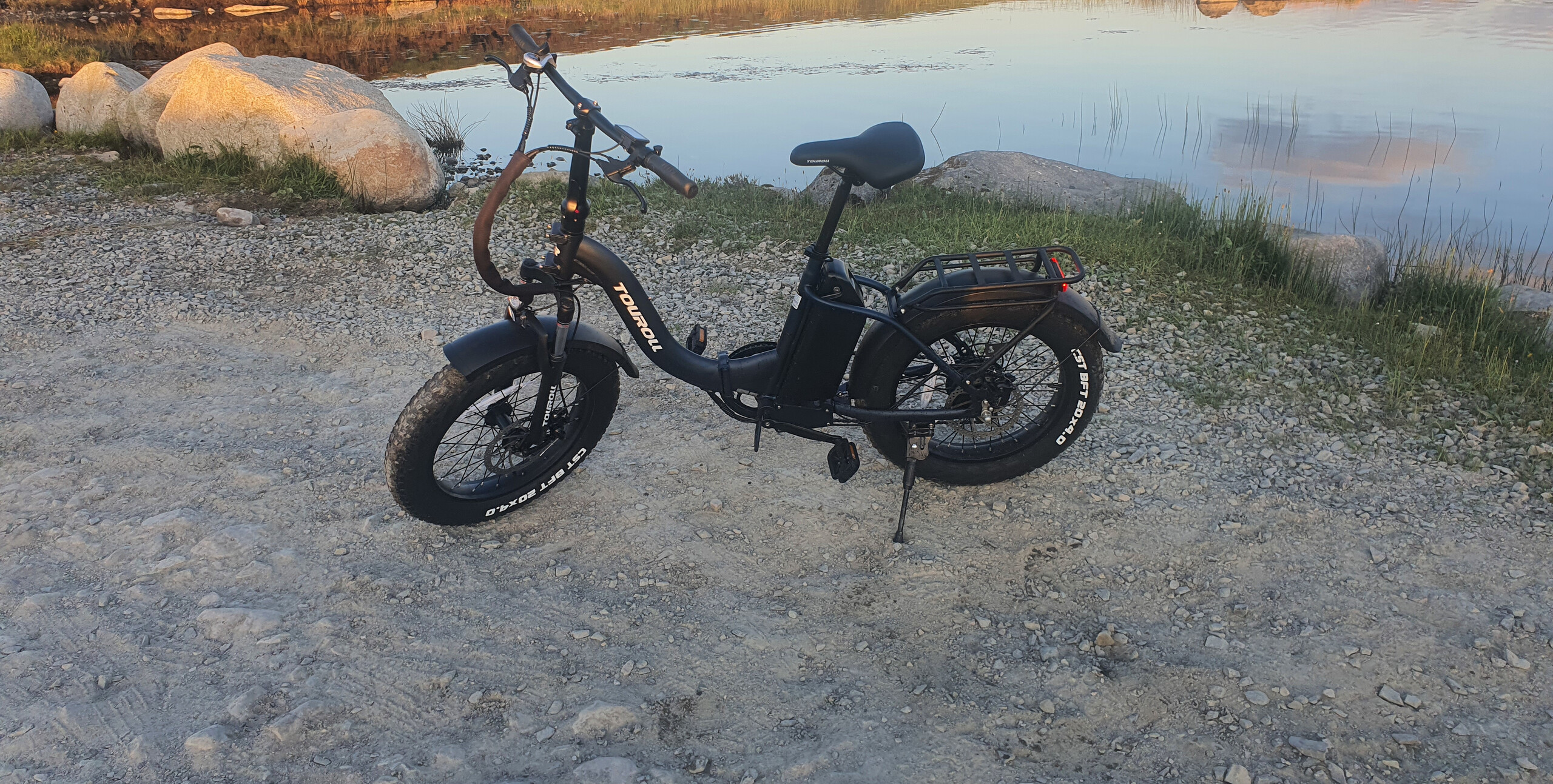 Güçlü arazi performansı ve uzun menzili sayesinde 800 doların altındaki en iyi E-Fatbike - Touroll S2 incelemesi