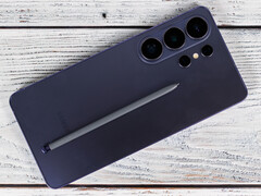 Samsung Galaxy S26 Ultra incelendi