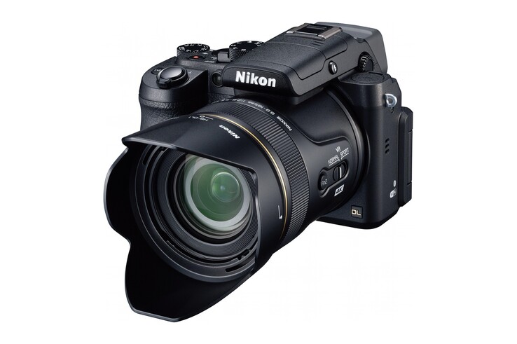 Nikon DL, 24 – 500 mm lensli bir süper zoom modeli olarak da duyuruldu.