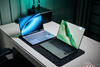 Honor MagicBook Art 14 (Yeşil) vs. Huawei MateBook X Pro 2024 (Mavi)