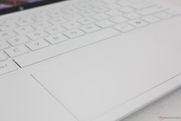 13 inç form faktörü için bile sıkışık tıklama yüzeyi