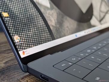 Kenardan kenara parlak cam kaplama