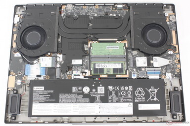 Legion 7 16'nın soğutma ünitesi 145 Watt gücünde. (resim kaynağı: Notebookcheck)