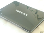 Toshiba liefert mit dem Qosmio X300 ein sehr protziges solides und vor allem leistungsstarkes Gaming Notebook ab.